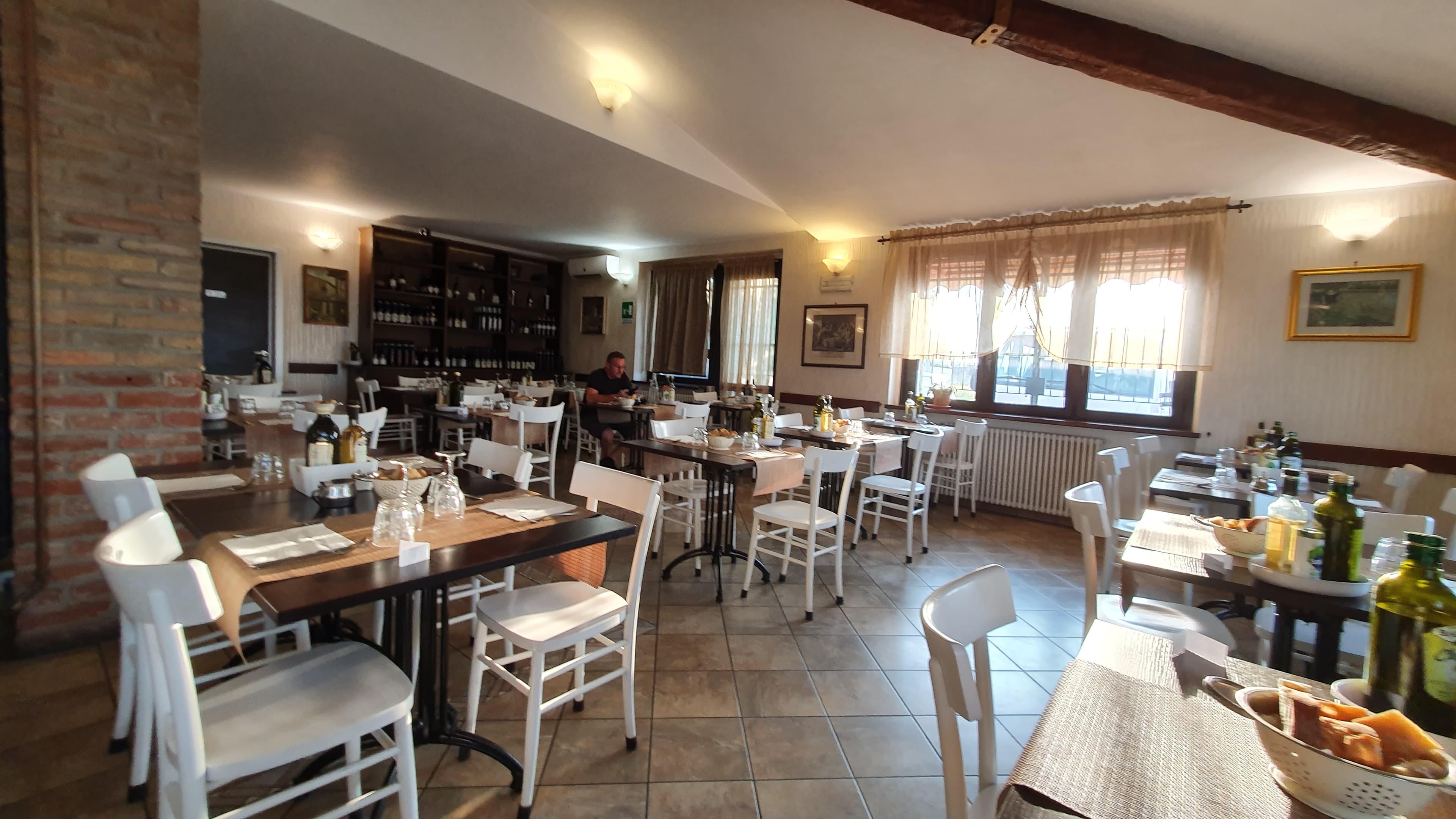 Trattoria Tre Stelle con Locanda B&amp;B - Ristorante a Silvano Pietra