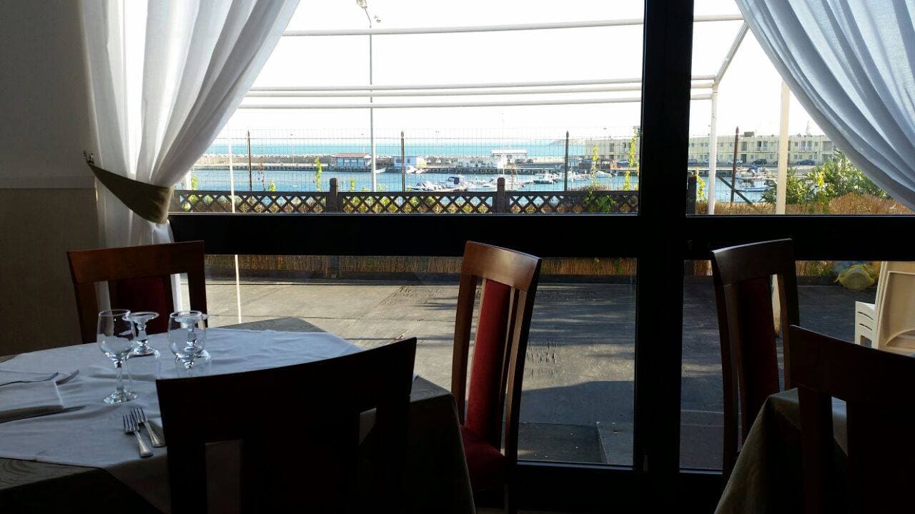 Ristorante Ristorante Al Porto Armenia