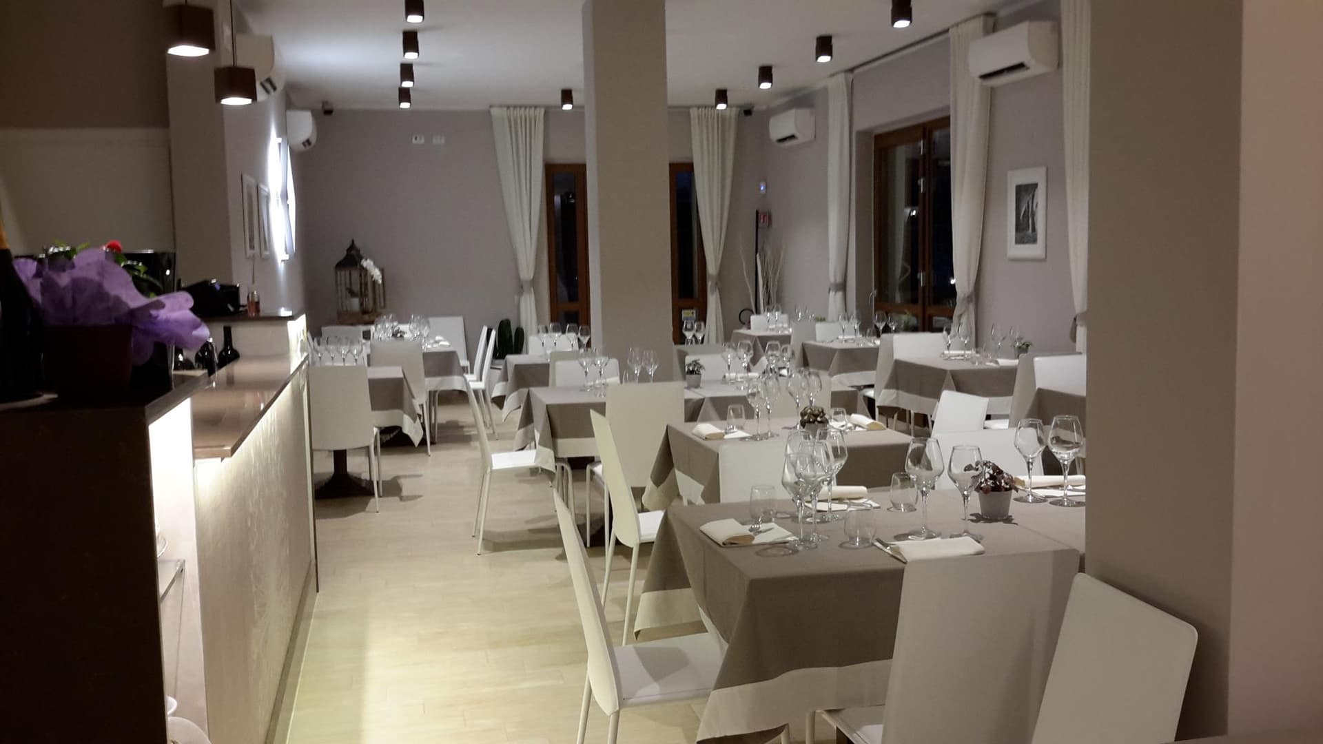 Immagine di copertina del ristorante Antica Sosta Dei Cavalli