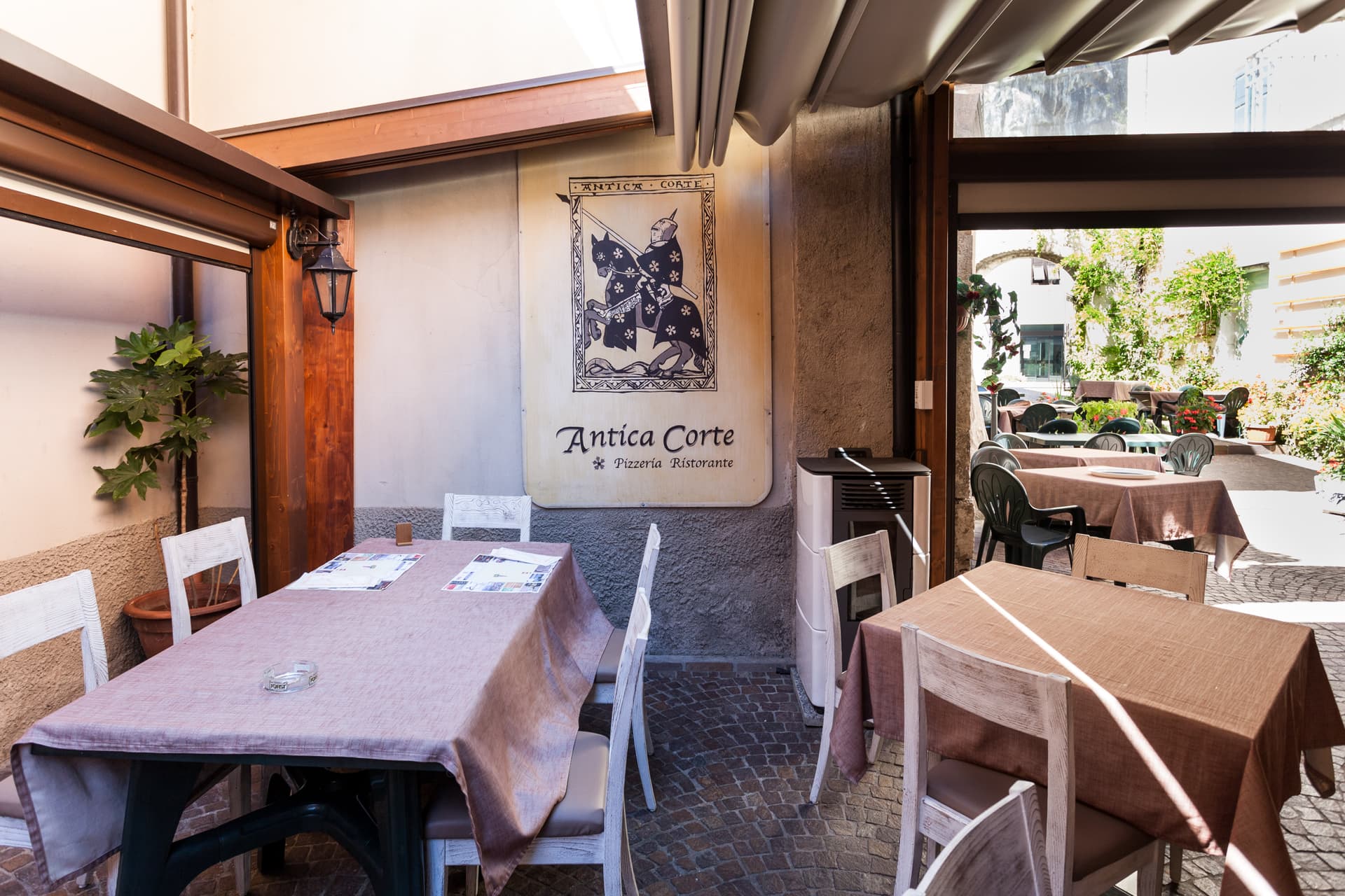Immagine di copertina del ristorante Antica Corte