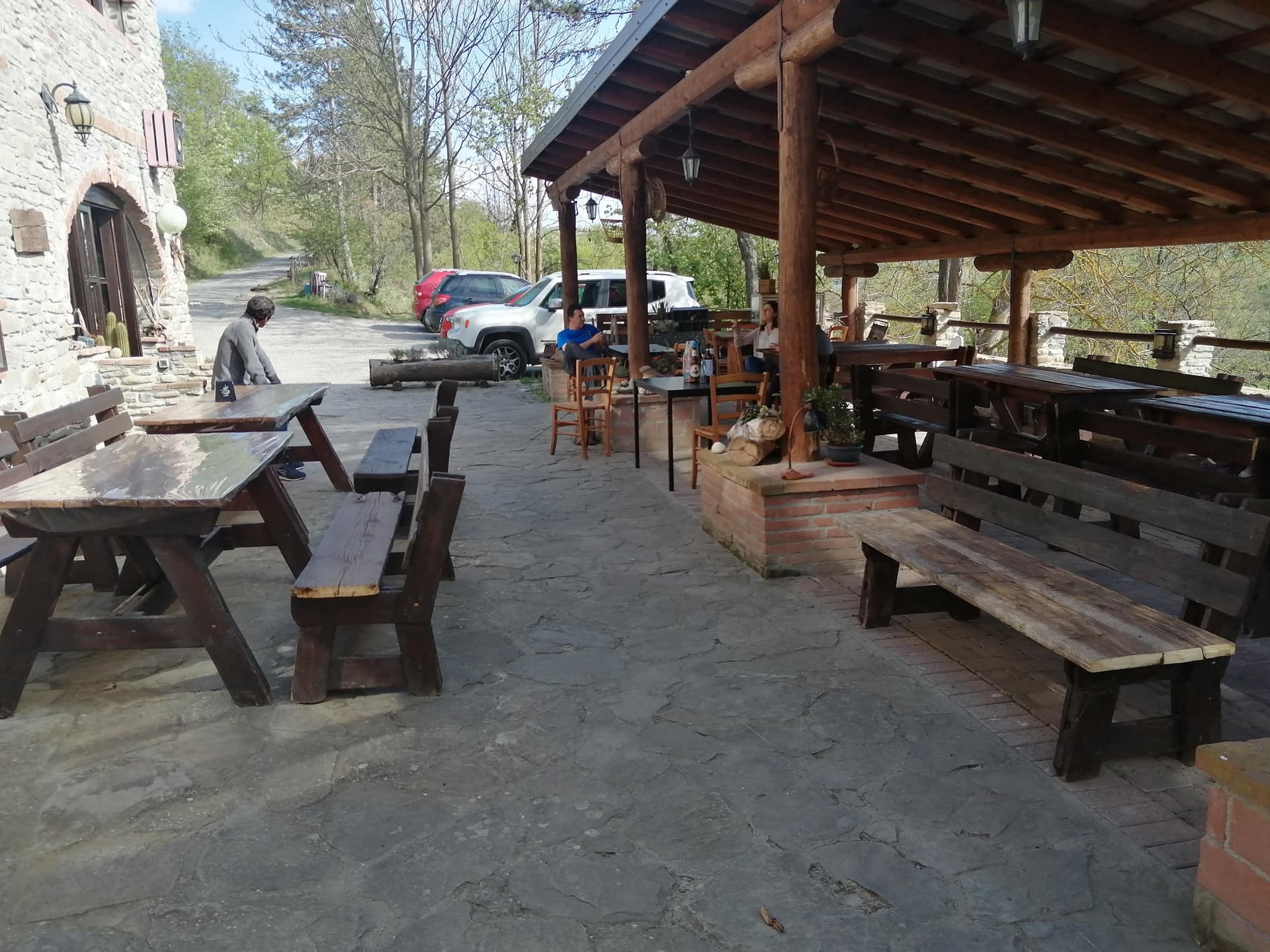 Ca'bianca Circolo - Ristorante a Mombaldone