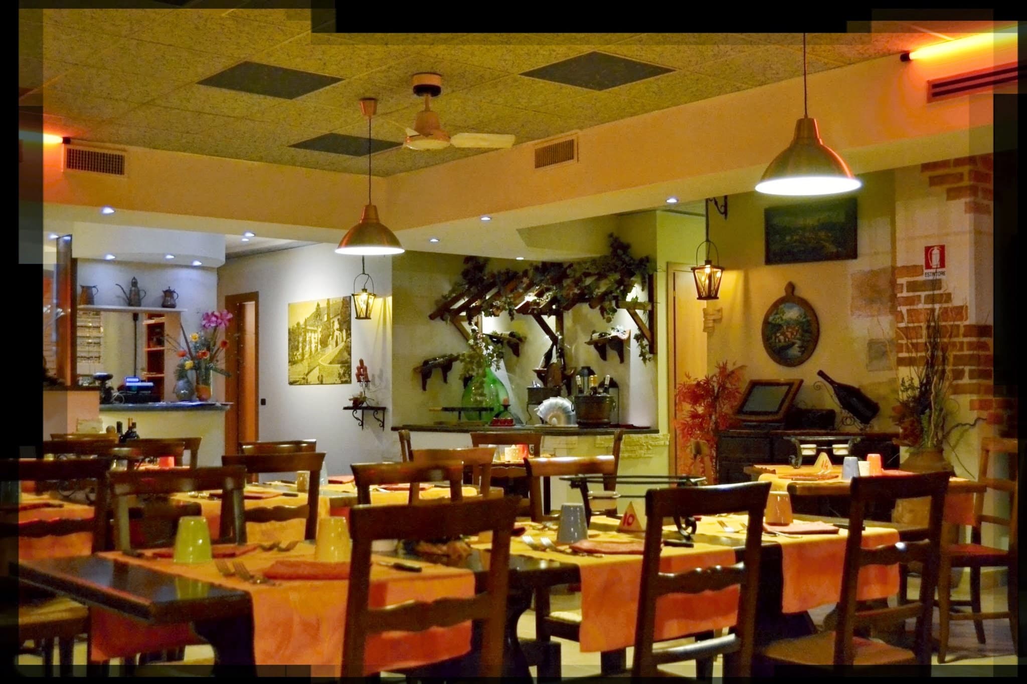 Ristorante Pizzeria Taverna Covo dell'Artista - Ristorante a Villa d'Adda