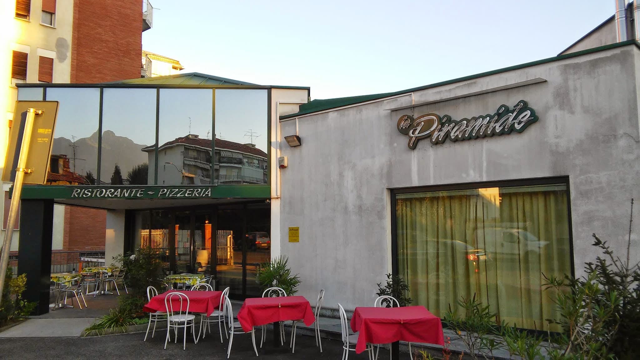 La Piramide di Francese Carlo &amp; C. S.A.S. - Ristorante a Biella