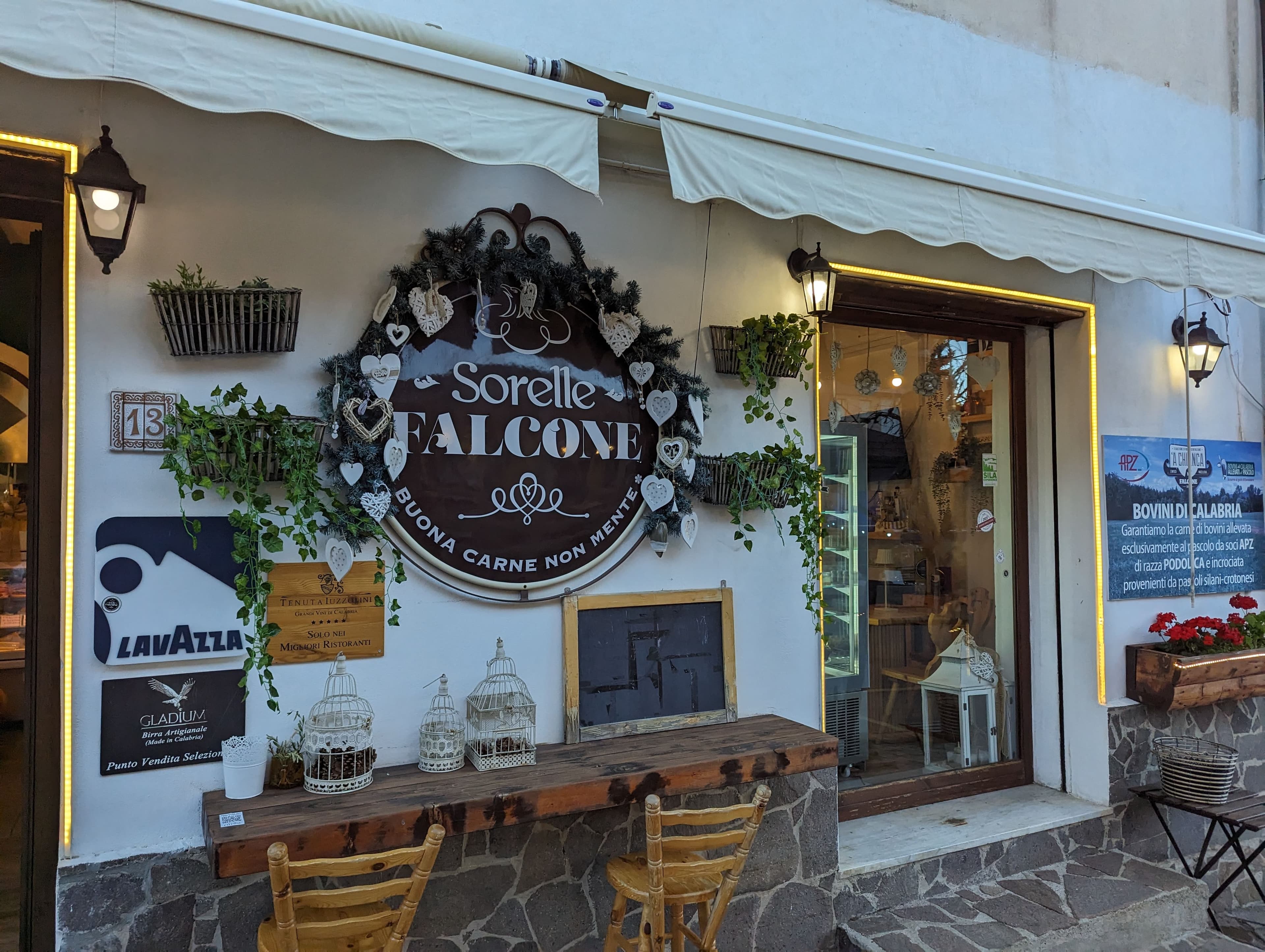 Ristorante Sorelle Falcone - Ristorante a Camigliatello Silano