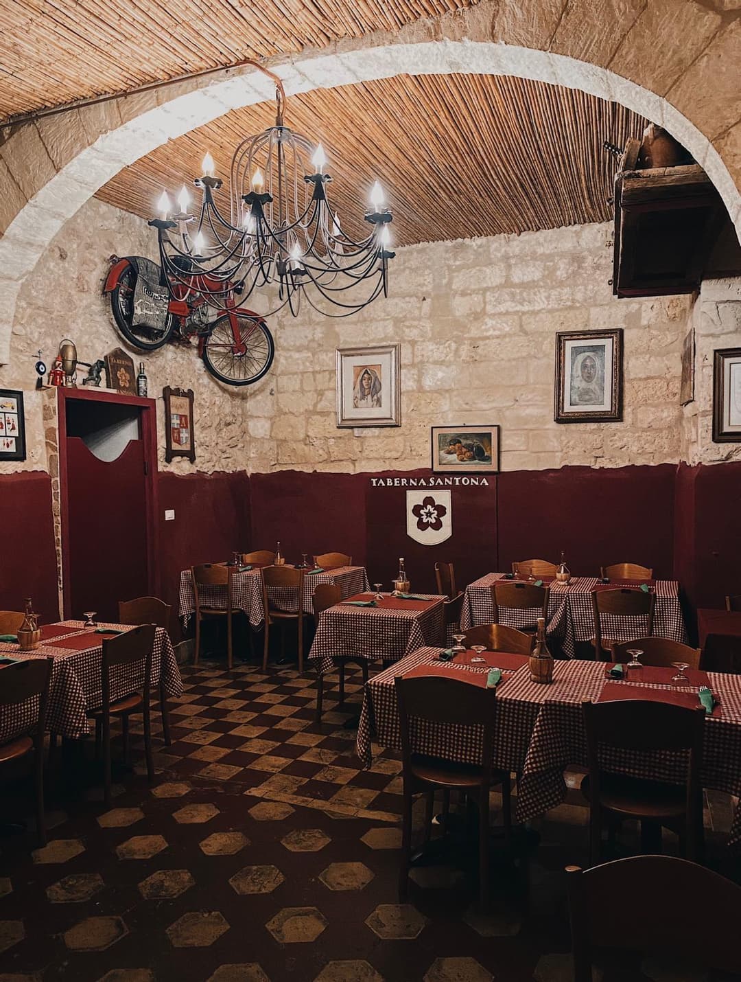 Immagine di copertina del ristorante Taberna Santona