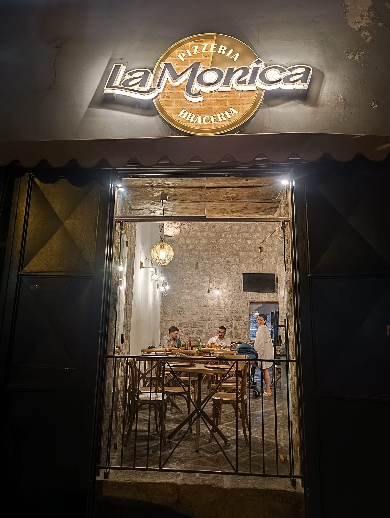 La Monica Braceria Pizzeria - Ristorante a Castellammare di Stabia