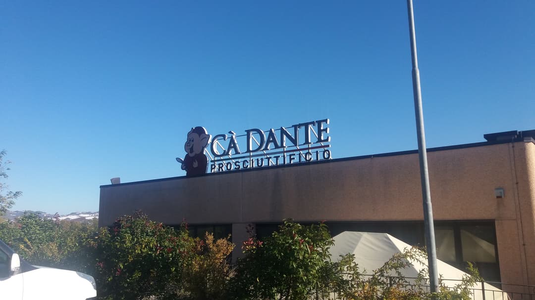 Immagine di copertina del ristorante Pane Vino e Maialino S.R.L.