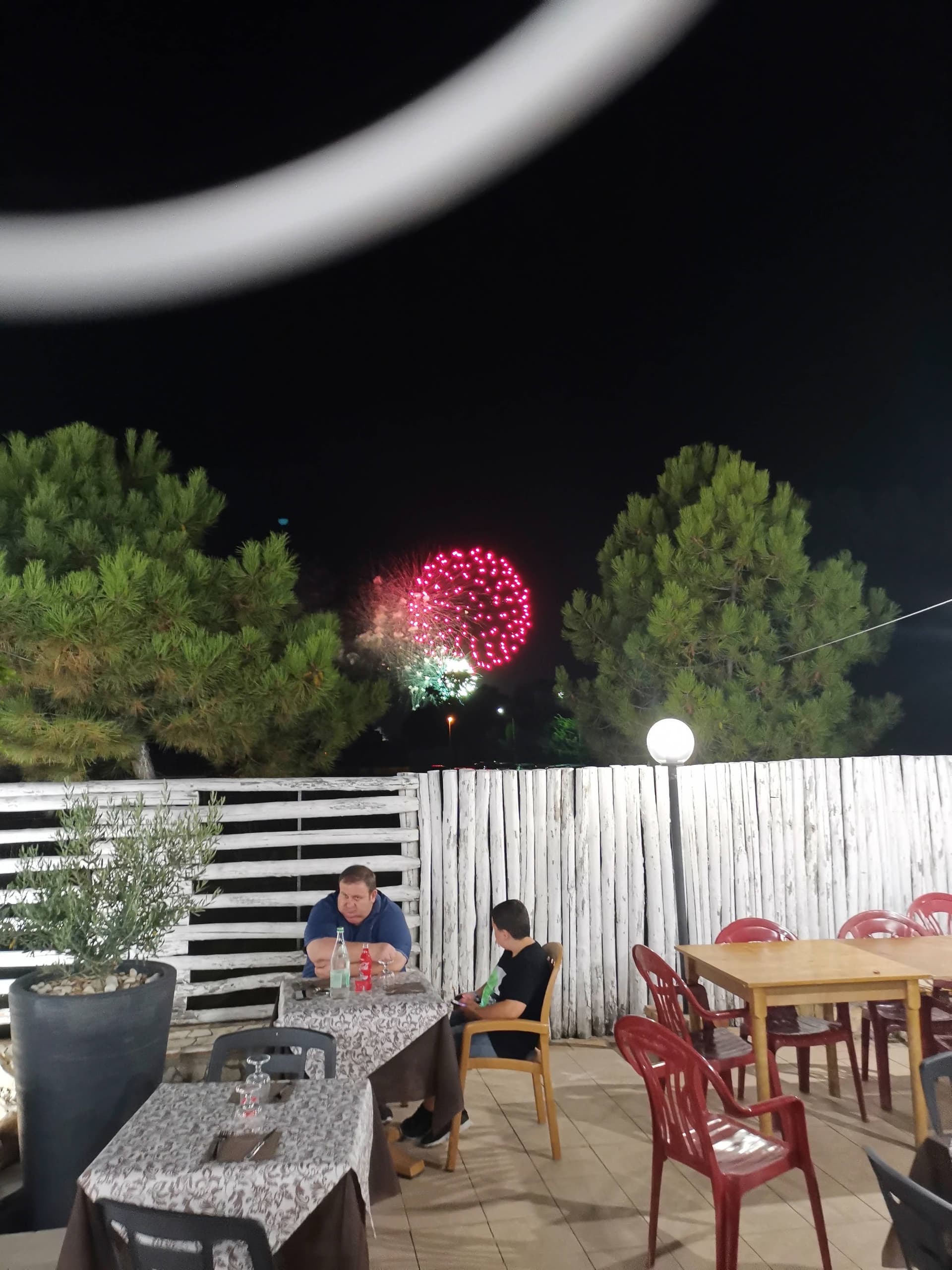 Immagine di copertina del ristorante Ristorante-Pizzeria Fuori Onda