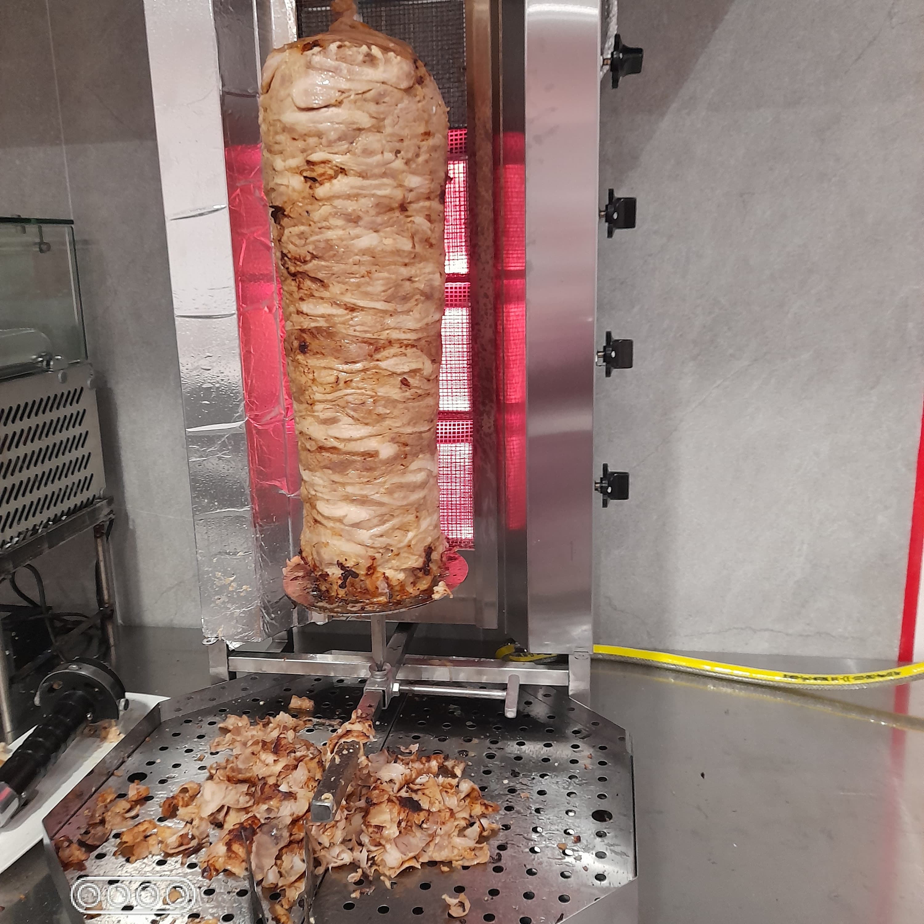 Pizzeria d'asporto POMODORO E BASILICO - Ristorante a Sarezzo