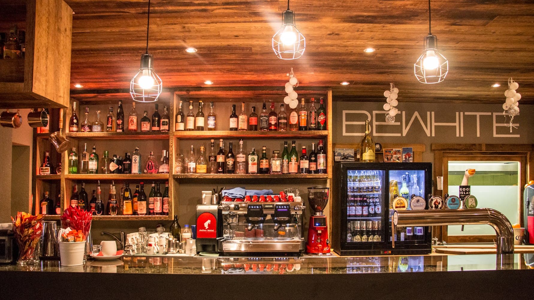 Be White Après Ski &amp; Restaurant - Ristorante a Bormio