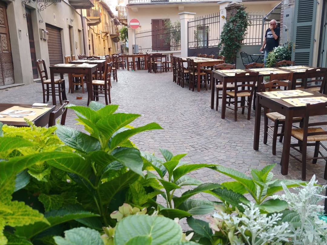 Immagine di copertina del ristorante Pizzeria Moncalveat