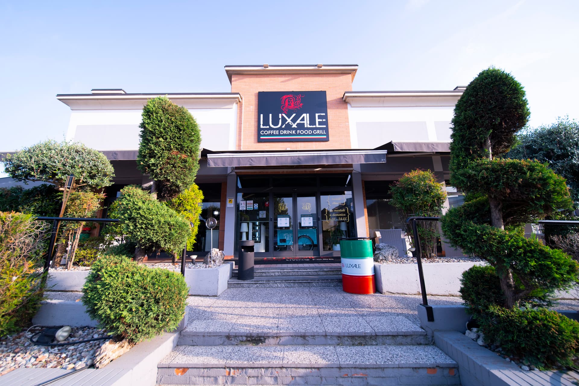 Ristorante LUXALE Cassano Magnago | Ristorante-Pizzeria -Pasticceria