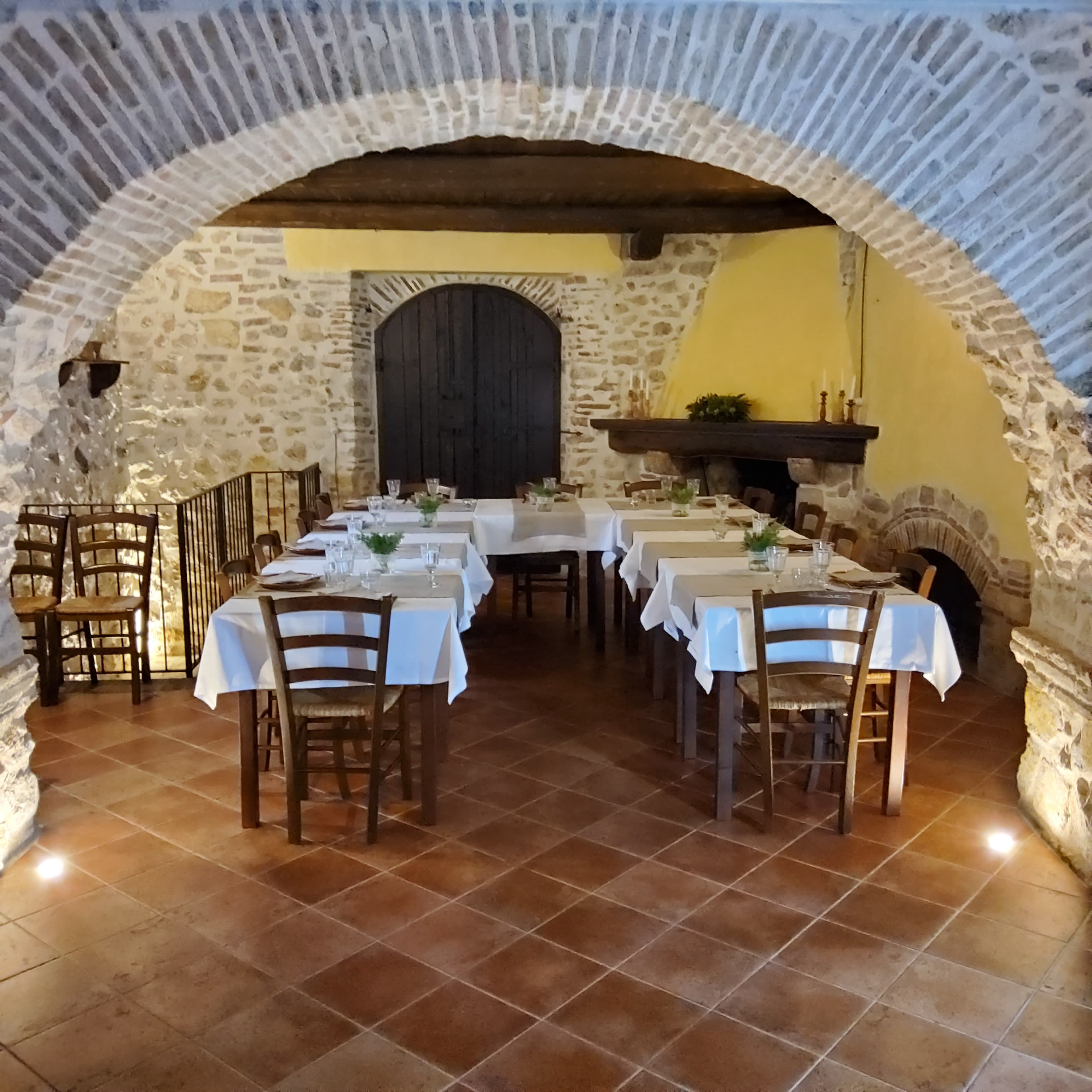 Osteria Il filo rosso di coralli - Ristorante a Collebaccaro