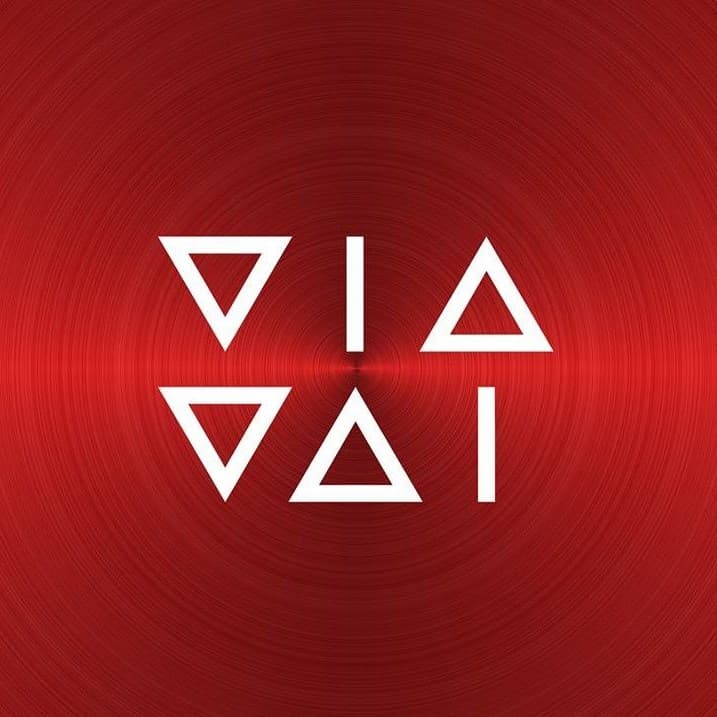 Immagine di copertina del ristorante Via Vai Restaurant & Sushi