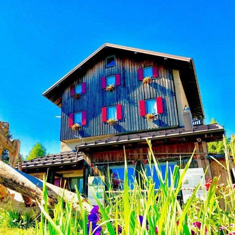 Immagine di copertina del ristorante Rifugio Dosso Larici