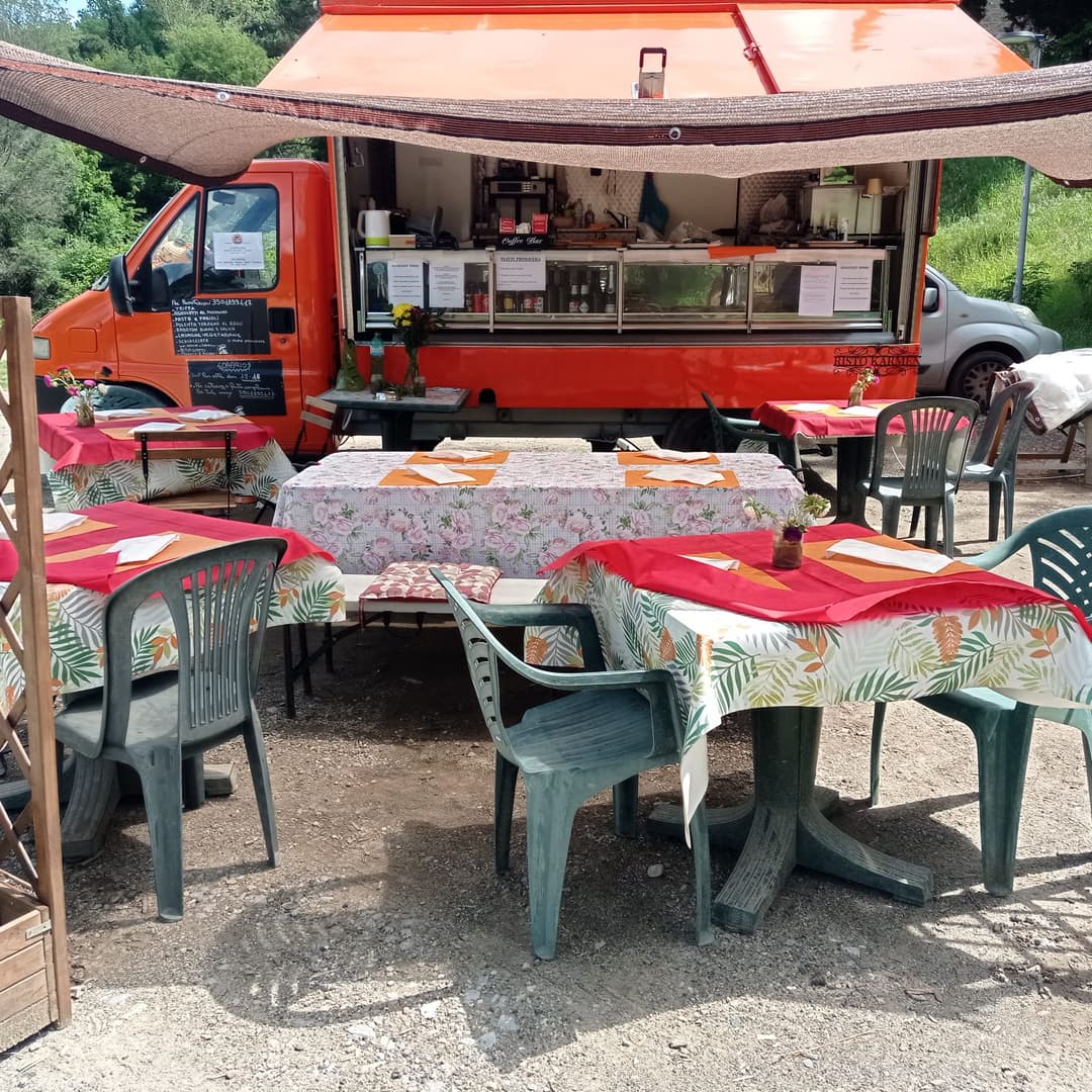 Immagine di copertina del ristorante Risto Karmen & Market
