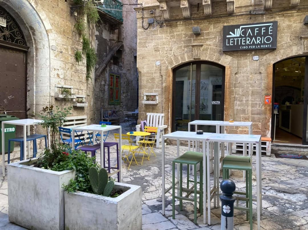 Immagine di copertina del ristorante Cibo per la mente - Caffè Letterario