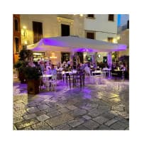 Six Star Lounge Bar, foto 1