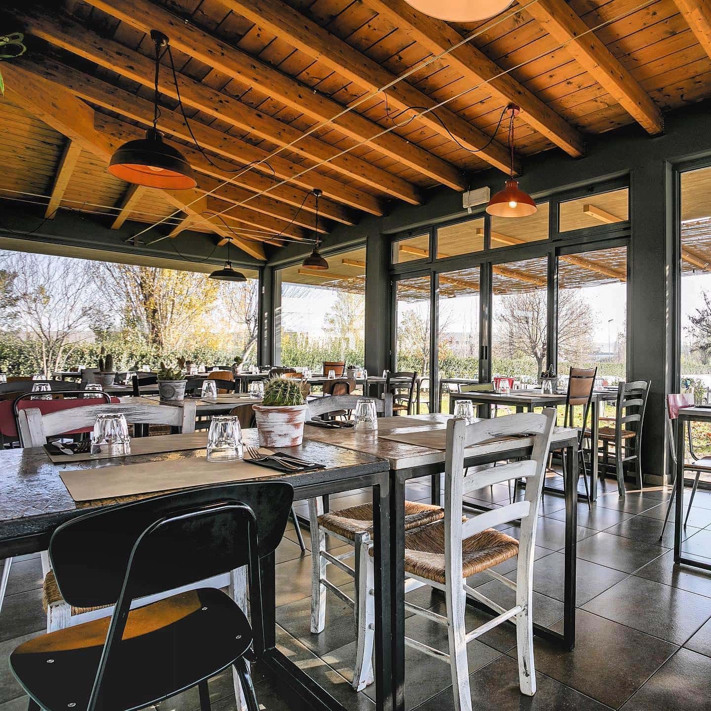Kilometro 25 - Ristorante a Zona Industriale Bellocchi