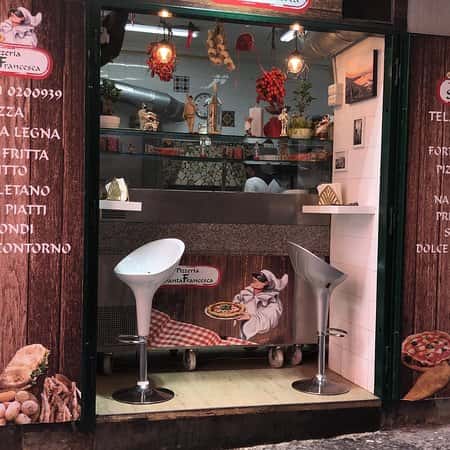 Pizzeria Santa Francesca - Ristorante a Napoli