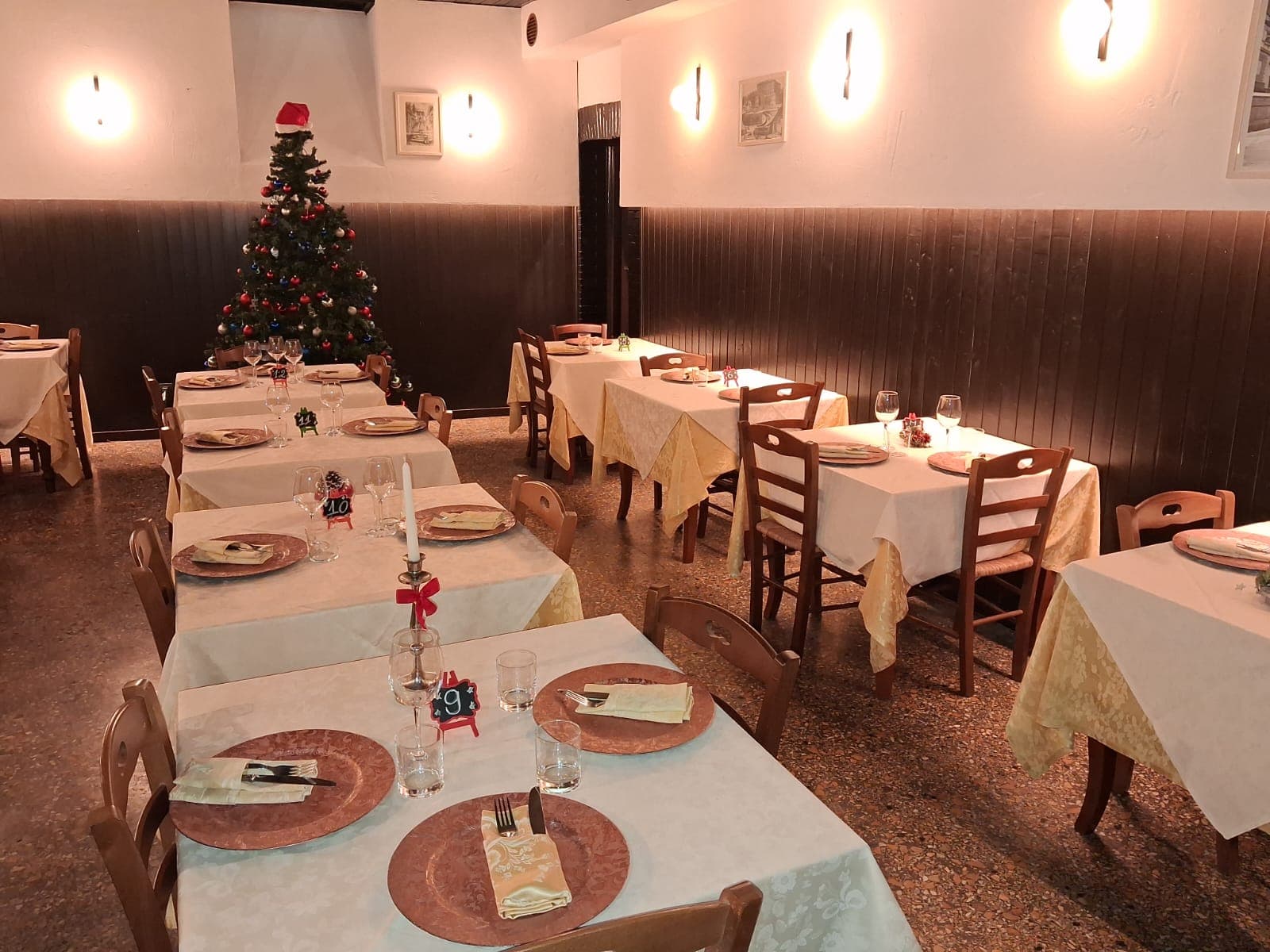 Trattoria Pizzeria La Rocca - Ristorante a Caprarola