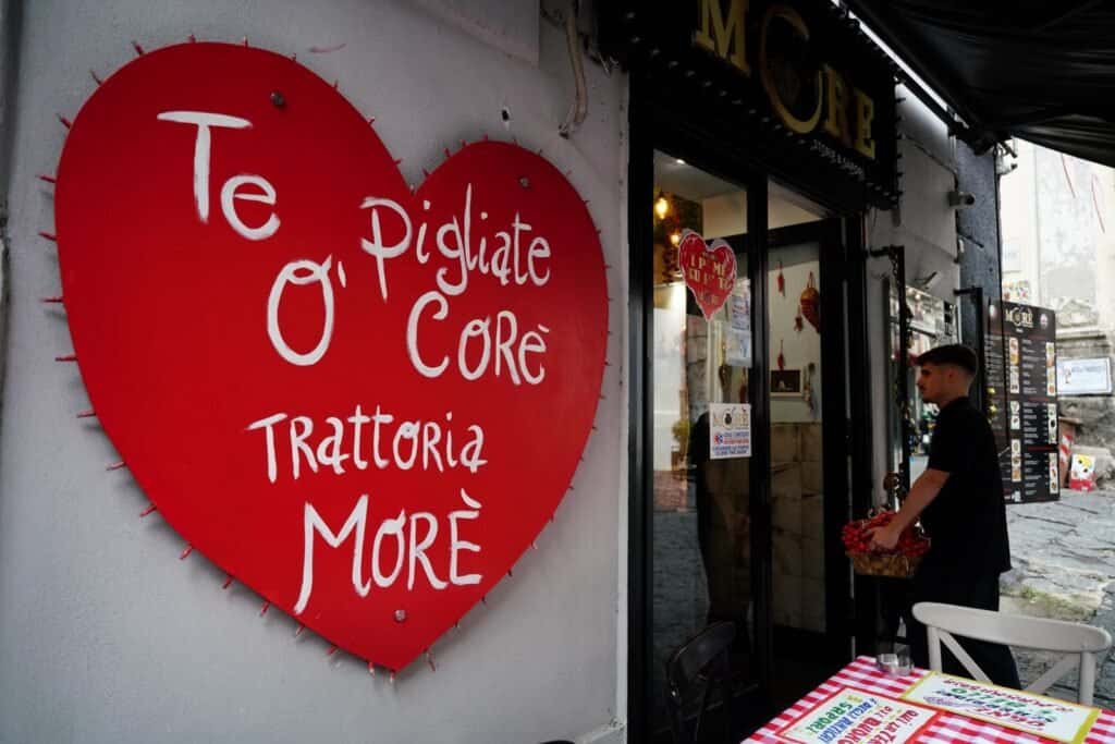 Trattoria e Pizzeria Morè - la trattoria più romantica di Napoli - Ristorante a Napoli
