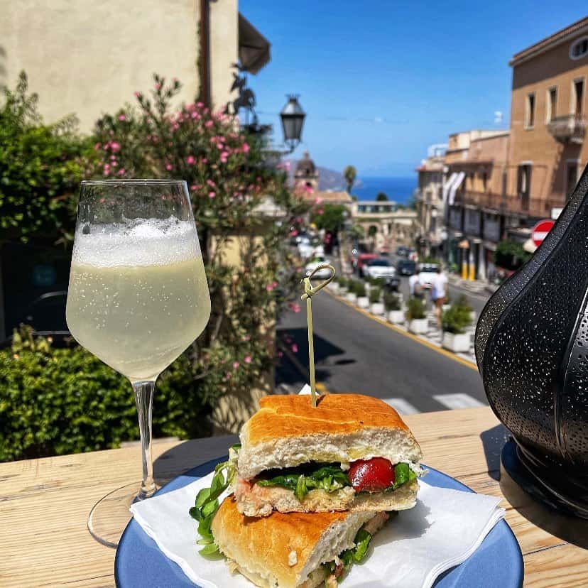 Pescetto - Street Food - Ristorante a Taormina