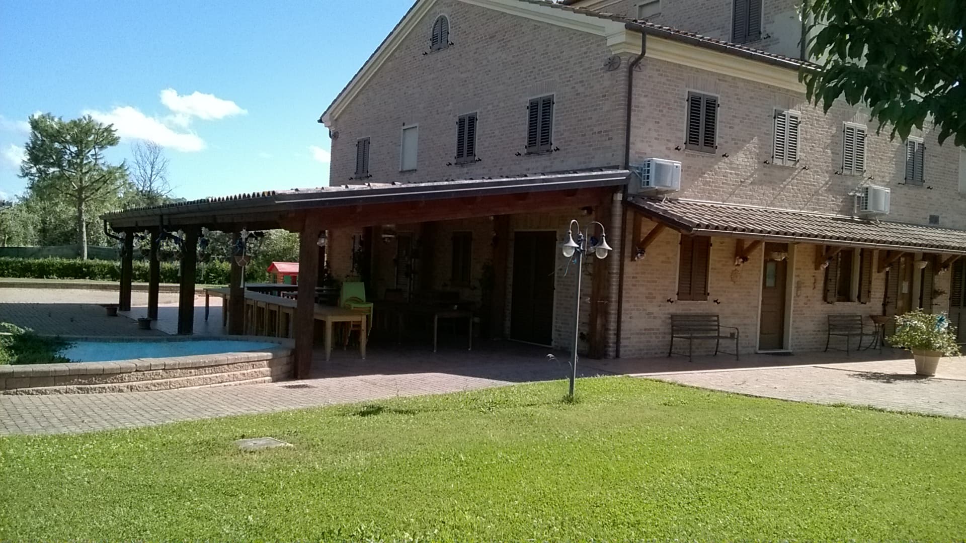LA TANA DEL GHIRO - Ristorante a Serra De' conti